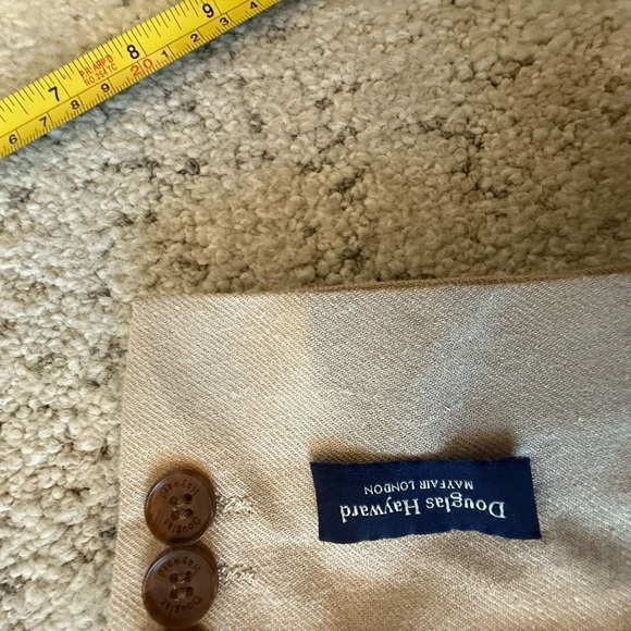 Douglas Hayward NWT 44 Linen blend Beige Blazer with Navy Lining- classic & raw - Picture 9 of 17